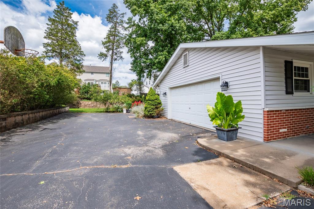 1807 Orchard Lane