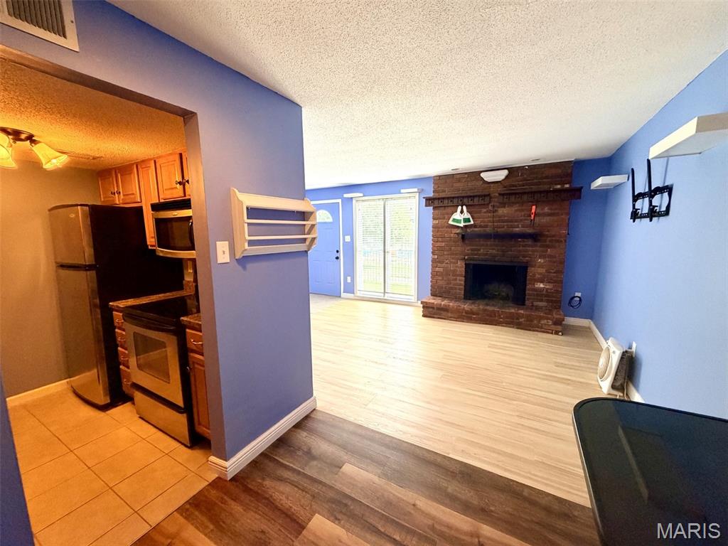 1159 Rue La Ville Walk 1159