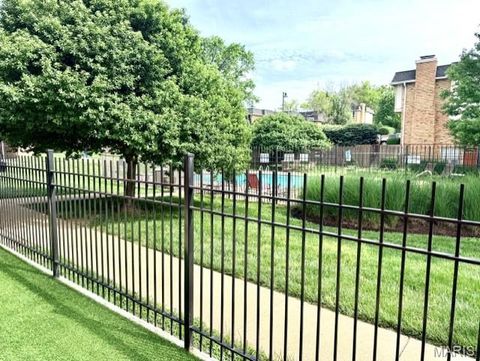 Tiny photo for 1159 Rue La Ville Walk #1159, Creve Coeur, MO 63141 (MLS # 26033563)