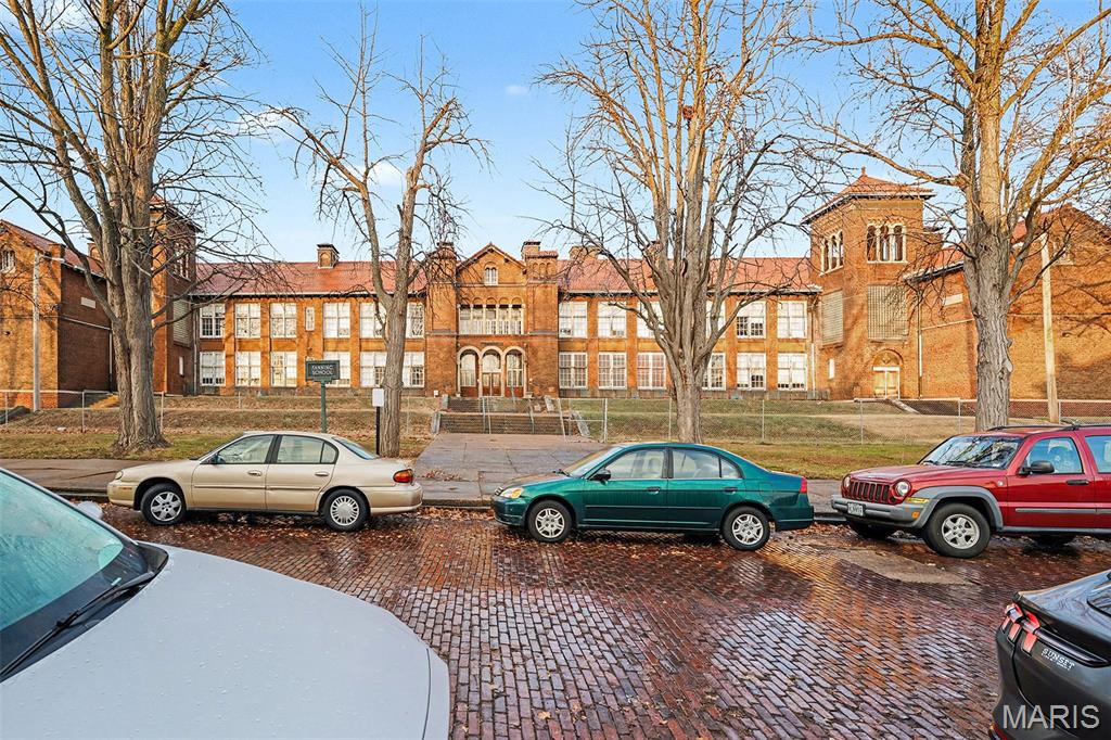 Hunts Add - Commercial Sale