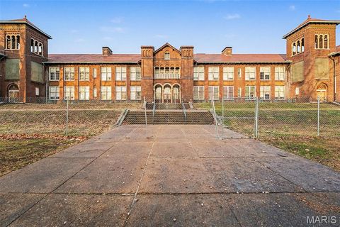 2417 Grace Avenue St Louis MO 63116