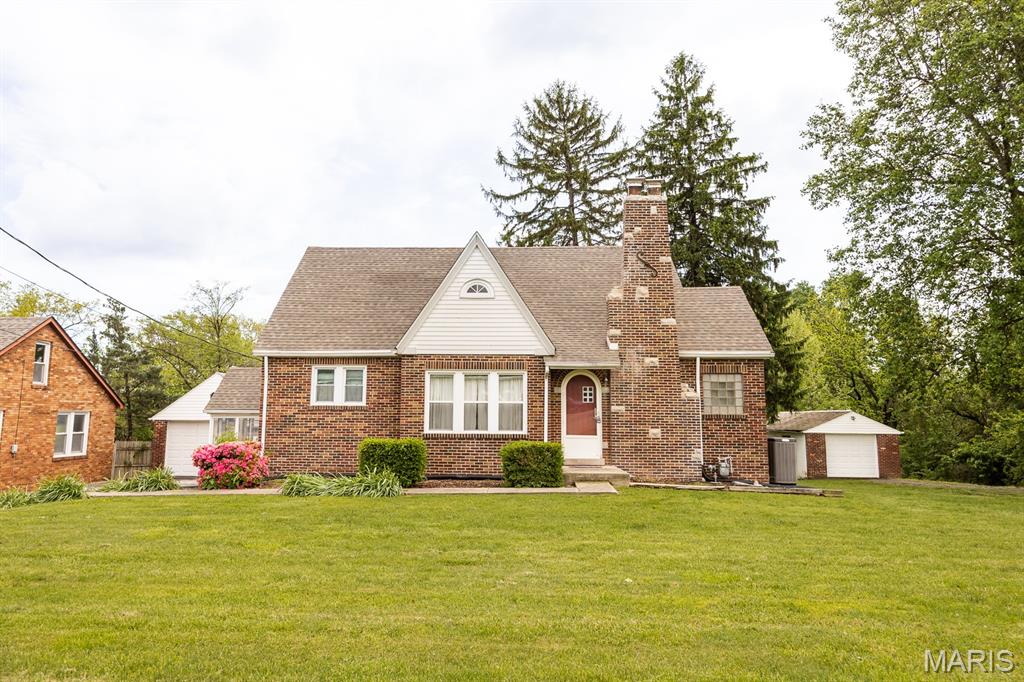 Photo 1 of 39 — 304 South Belt West, Belleville, IL 62220