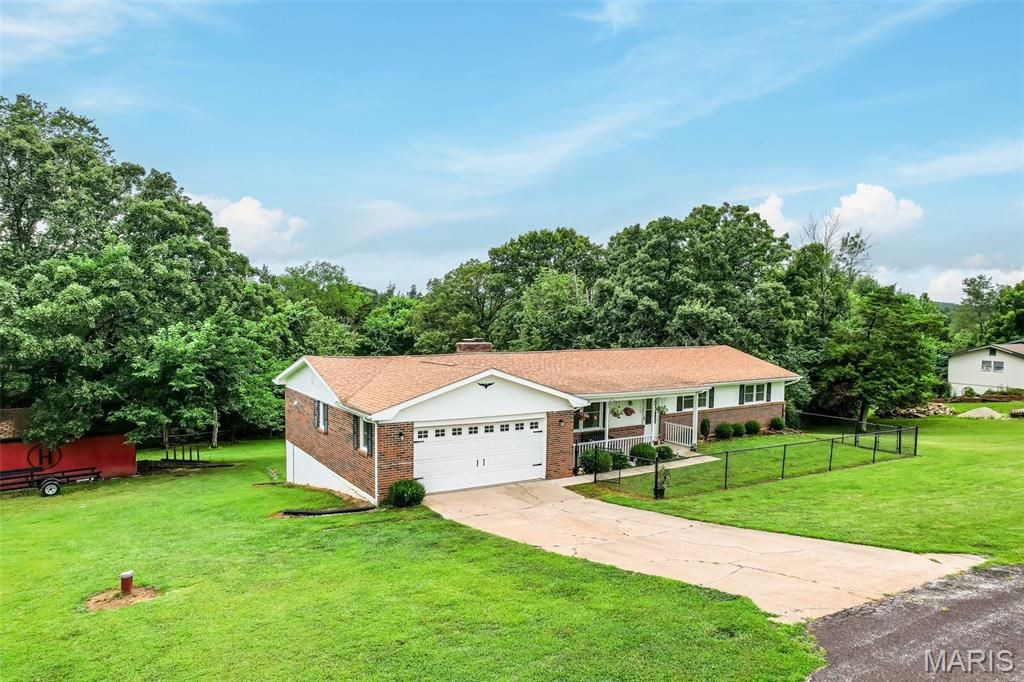 Photo of 105 Old Farm Estates Road, Union, MO 63084 (MLS # 26024210)