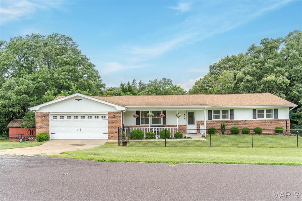 Photo of 105 Old Farm Estates Road, Union, MO 63084 (MLS # 26024210)