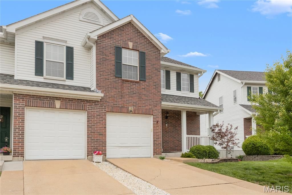 Photo of 10353 Tiffany Village Circle Drive #D, St Louis, MO 63123 (MLS # 26028578)