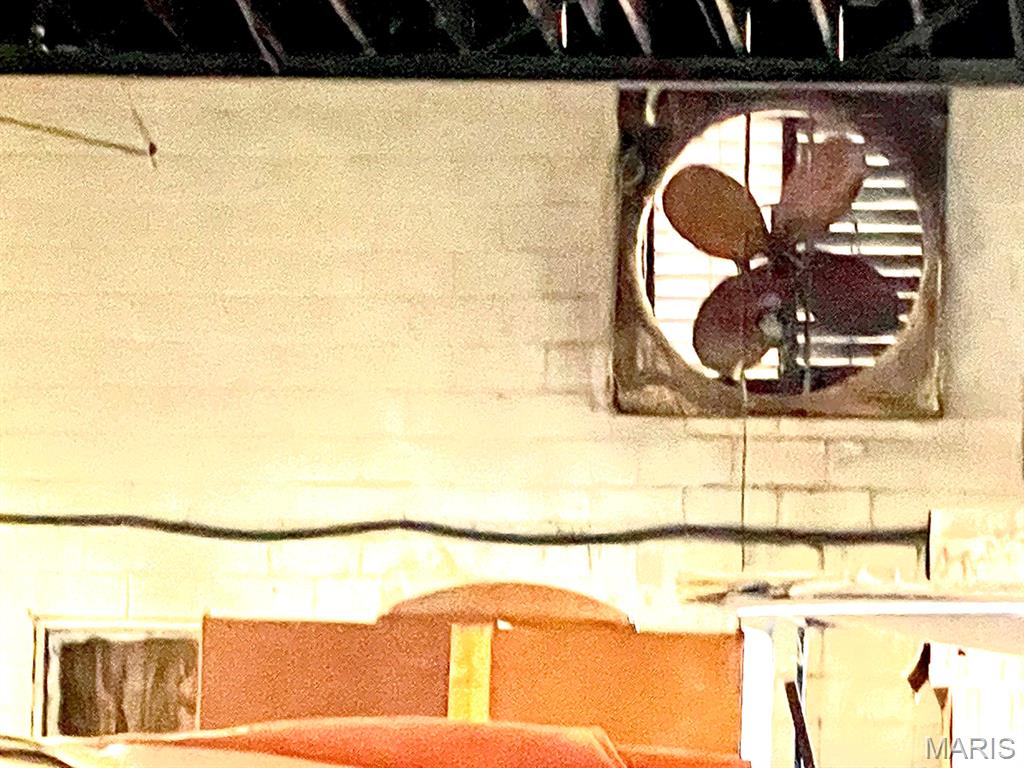 n/a - Commercial Sale