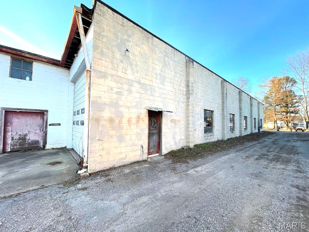 n/a - Commercial Sale