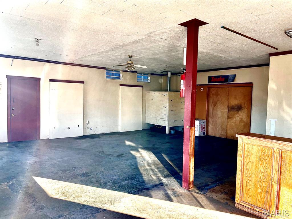 n/a - Commercial Sale