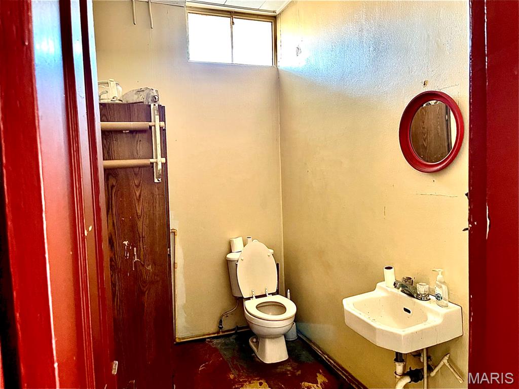 n/a - Commercial Sale