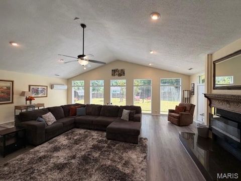 Tiny photo for 2810 East Old Oak Road, Poplar Bluff, MO 63901 (MLS # 26030964)
