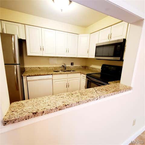 Tiny photo for 950 E. Rue De La Banque, Creve Coeur, MO 63141 (MLS # 26046156)