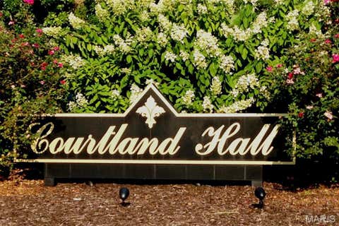 Tiny photo for 950 E. Rue De La Banque, Creve Coeur, MO 63141 (MLS # 26046156)