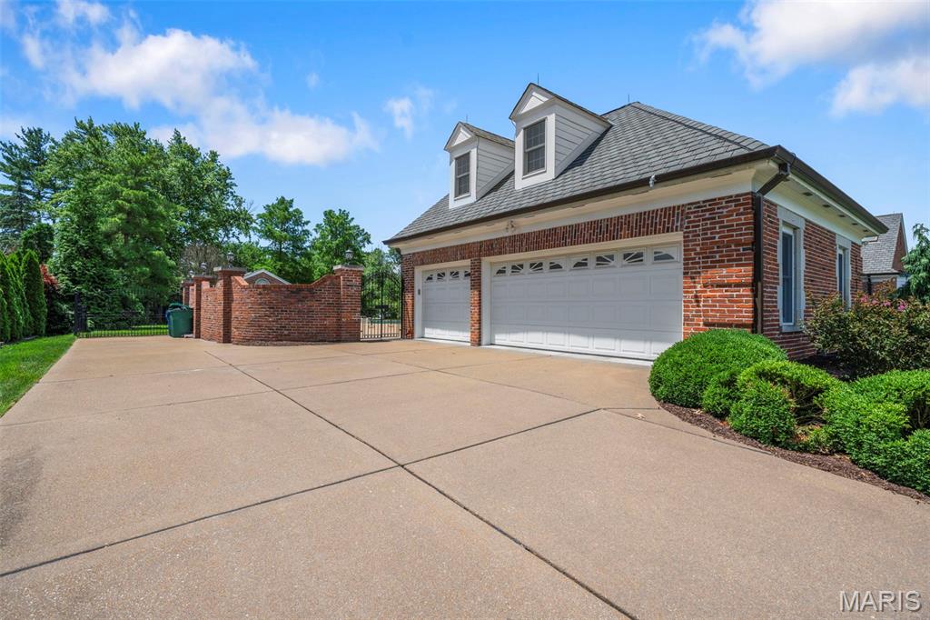 Barrington Place 2 - Residential