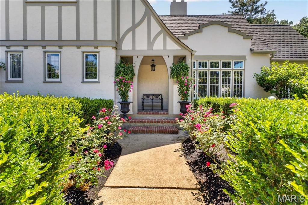 638 Sherwood Drive