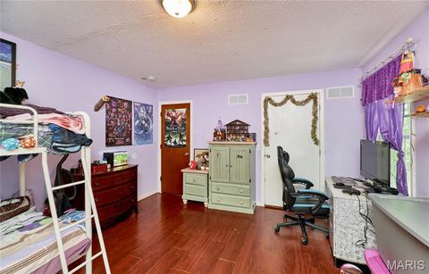 Tiny photo for 400 Julie Court, Elsberry, MO 63343 (MLS # 26034717)