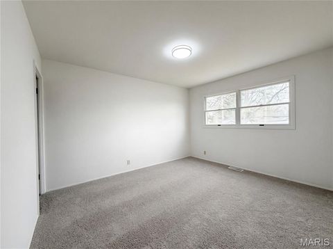 Tiny photo for 2940 Dover Drive, Florissant, MO 63033 (MLS # 26019039)