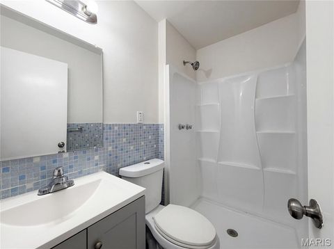 Tiny photo for 2940 Dover Drive, Florissant, MO 63033 (MLS # 26019039)