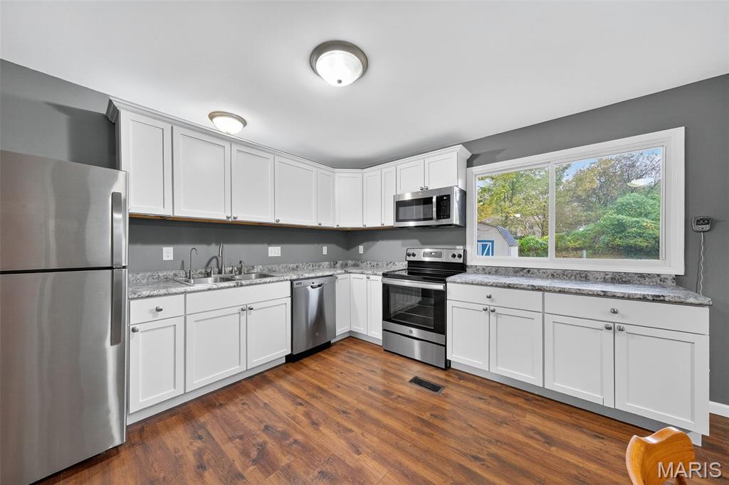 2334 White Ash Court