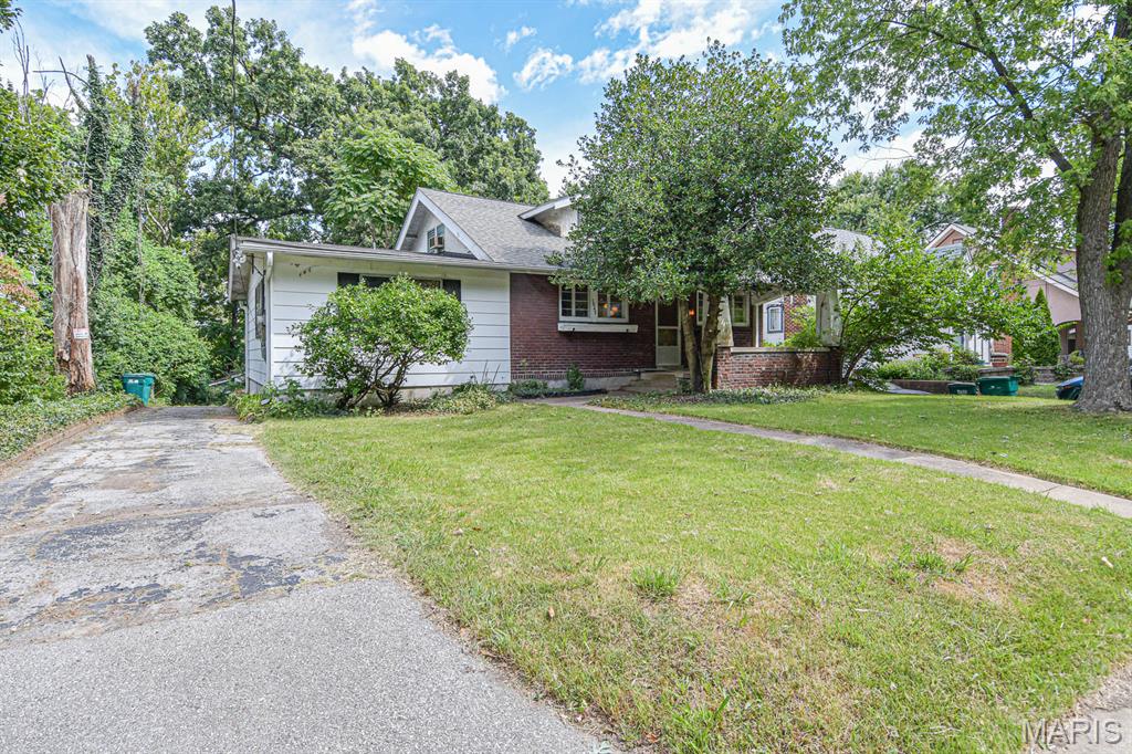 1045 Tuxedo Boulevard