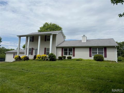 Photo of 1320 Ridge Road, Wildwood, MO 63021 (MLS # 26027248)