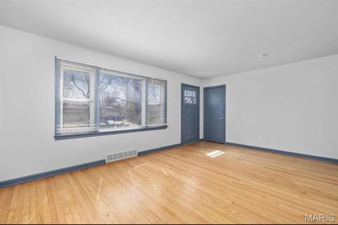 Tiny photo for 1209 Cove Lane, St Louis, MO 63138 (MLS # 25070770)