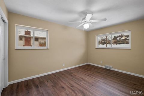 Tiny photo for 1572 N Woodlawn Avenue, St Louis, MO 63122 (MLS # 25076845)