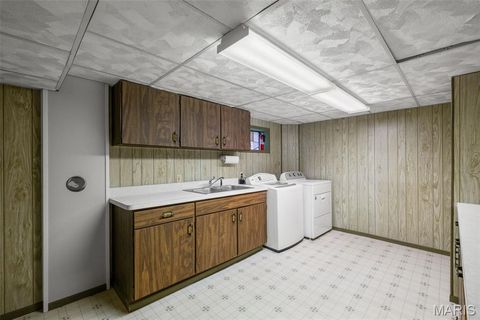 Tiny photo for 1572 N Woodlawn Avenue, St Louis, MO 63122 (MLS # 25076845)