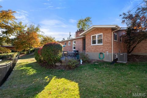 Tiny photo for 1572 N Woodlawn Avenue, St Louis, MO 63122 (MLS # 25076845)