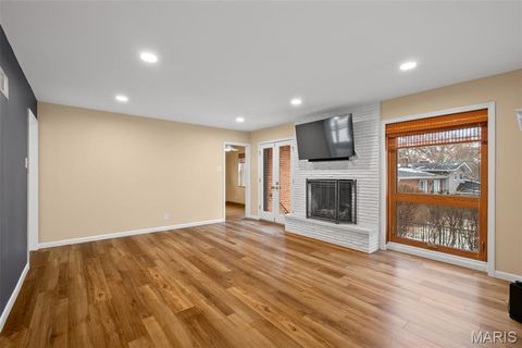 Tiny photo for 1572 N Woodlawn Avenue, St Louis, MO 63122 (MLS # 25076845)