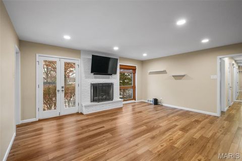 Tiny photo for 1572 N Woodlawn Avenue, St Louis, MO 63122 (MLS # 25076845)