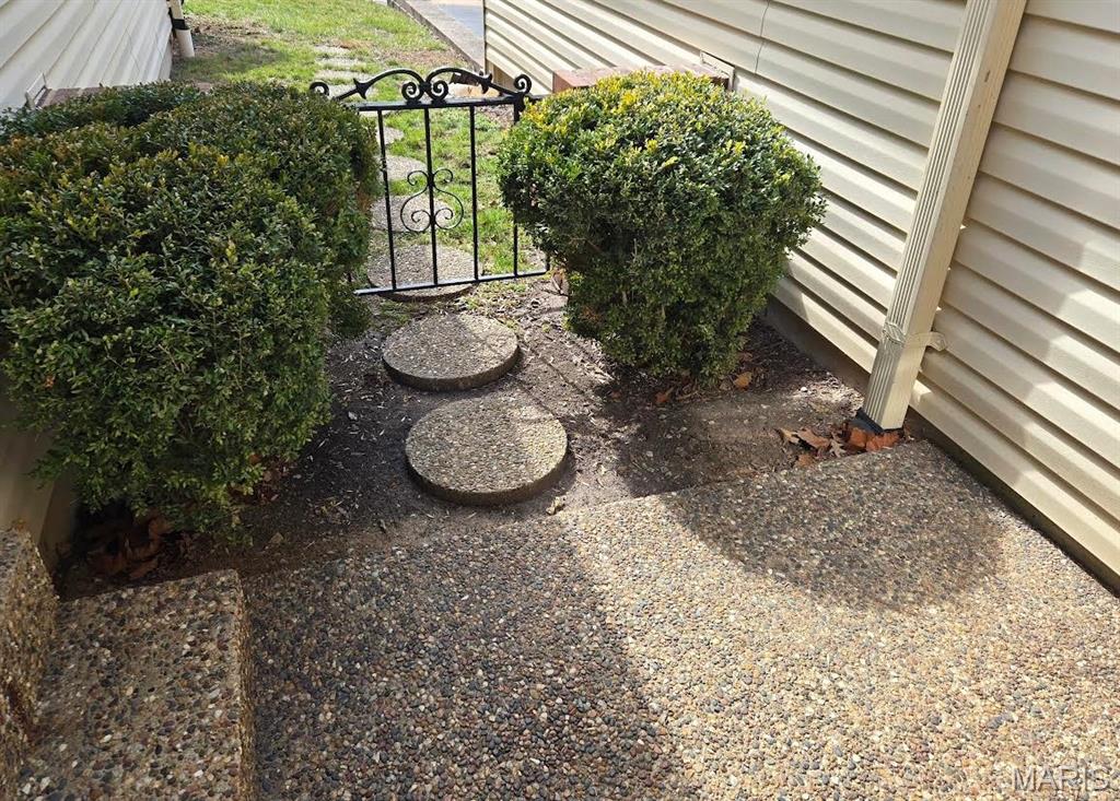 12000 Autumn Lakes Drive