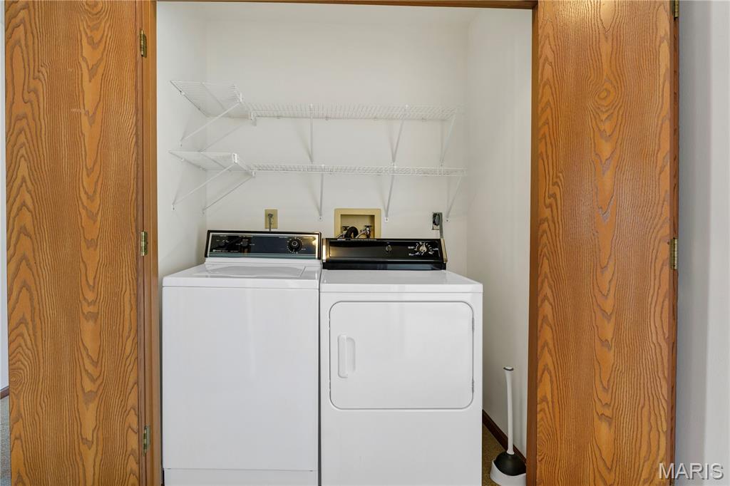 Autumn Lakes Condominiums - Residential