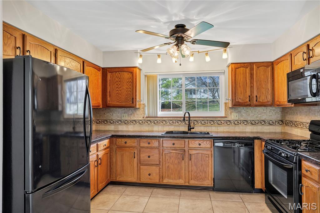 Autumn Lakes Condominiums - Residential