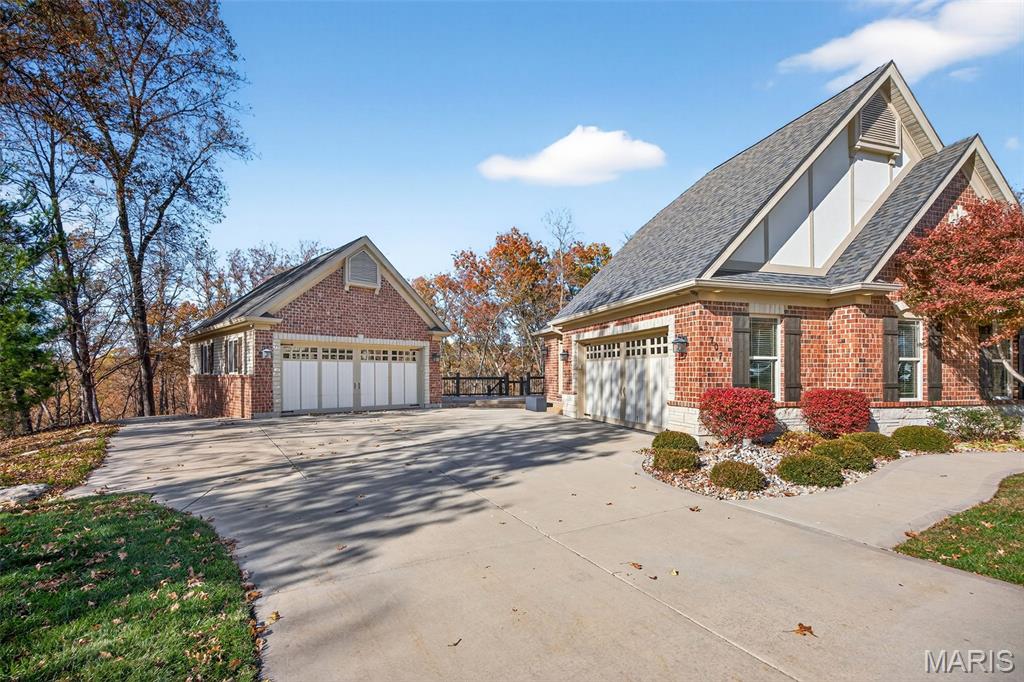 Crown Pointe Farms - Residential