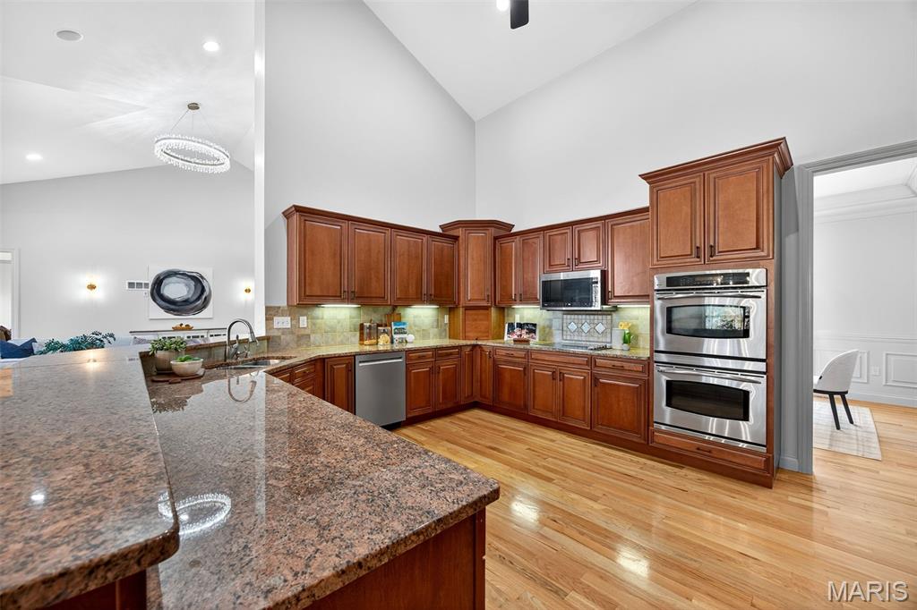 Crown Pointe Farms - Residential