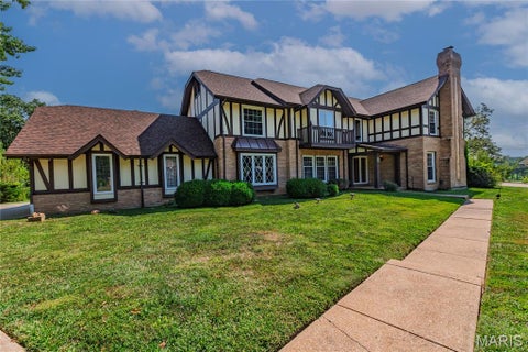 Tiny photo for 16726 Kehrsgrove Drive, Chesterfield, MO 63005 (MLS # 26035657)
