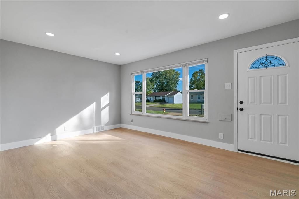 Photo of 32 Buckley Meadows Drive, St Louis, MO 63125 (MLS # 25073338)