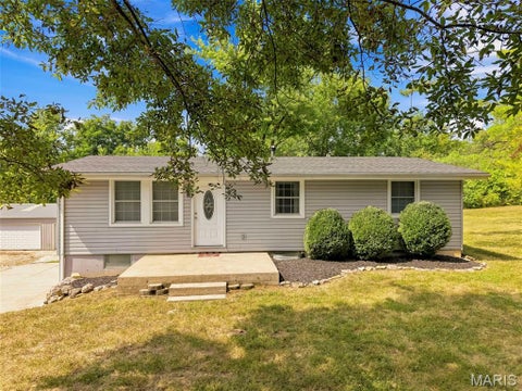 Tiny photo for 419 N Lindsey Road, Winfield, MO 63389 (MLS # 26057170)