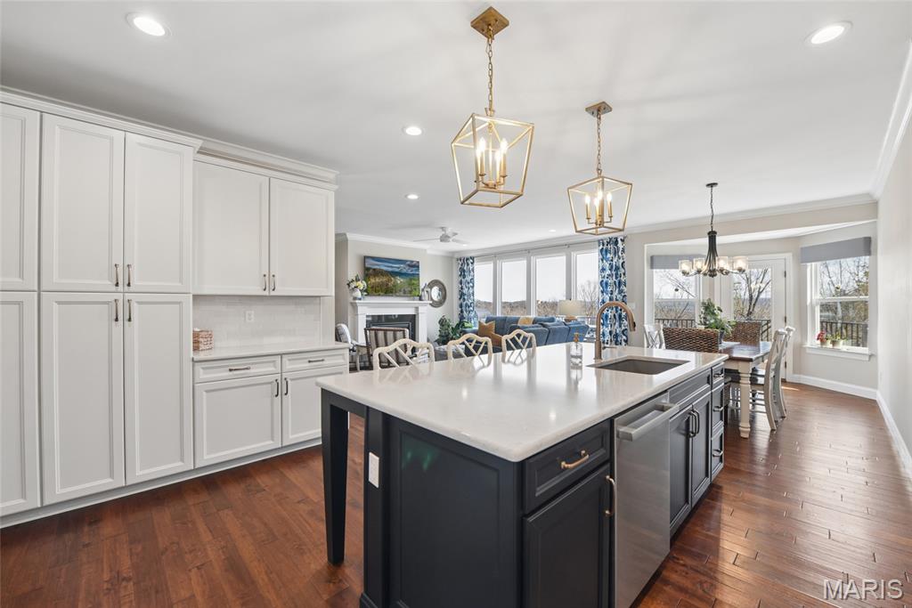 734 Crested Point Drive