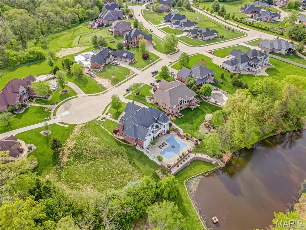 Edwardsville, Illinois, 62025, United States, 4 Bedrooms Bedrooms, ,4 BathroomsBathrooms,Residential,Active,2030091