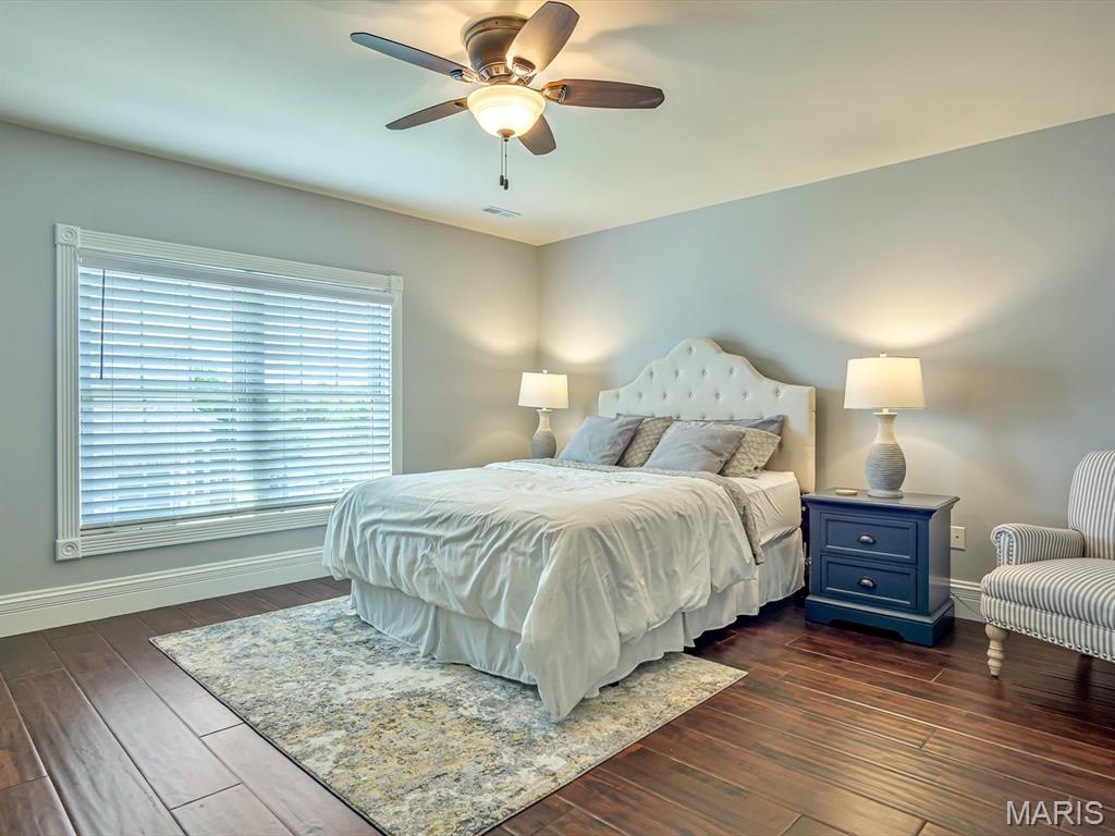 Edwardsville, Illinois, 62025, United States, 4 Bedrooms Bedrooms, ,4 BathroomsBathrooms,Residential,Active,2030091