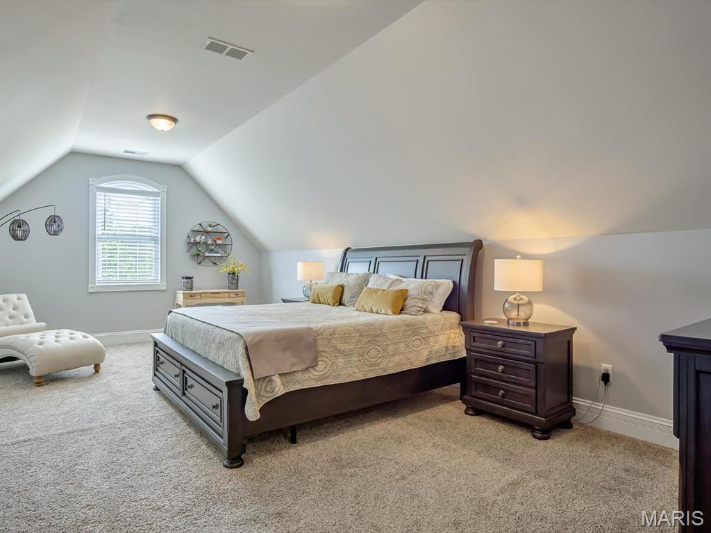 Edwardsville, Illinois, 62025, United States, 4 Bedrooms Bedrooms, ,4 BathroomsBathrooms,Residential,Active,2030091