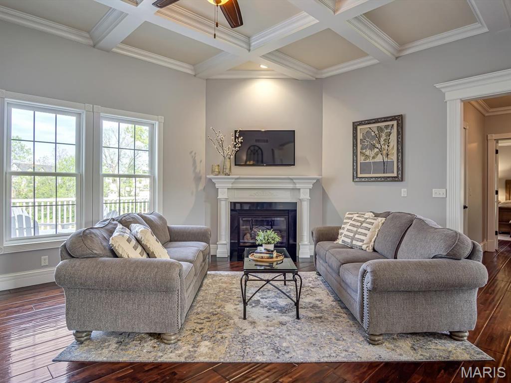 Edwardsville, Illinois, 62025, United States, 4 Bedrooms Bedrooms, ,4 BathroomsBathrooms,Residential,Active,2030091