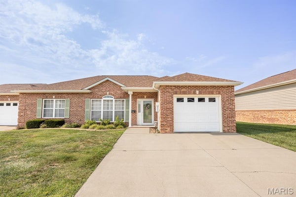 115 SAINT CHRISTOPHER CT, MASCOUTAH, IL 62258 - Image eb00ed734ecda8d4e1ff8e5959d347d0/2761489305