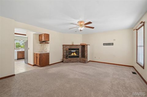 Tiny photo for 458 Fox Den Lane, Wentzville, MO 63385 (MLS # 26026508)
