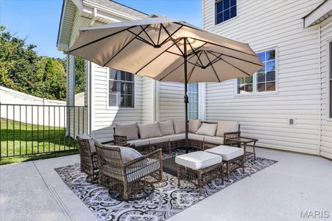 Tiny photo for 821 N Spoede Road, Creve Coeur, MO 63141 (MLS # 26060289)
