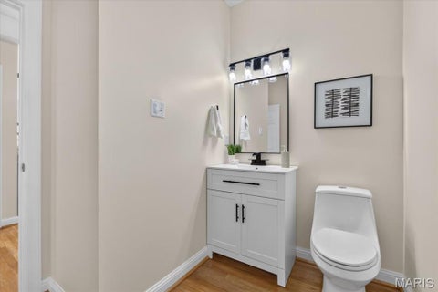 Tiny photo for 821 N Spoede Road, Creve Coeur, MO 63141 (MLS # 26060289)