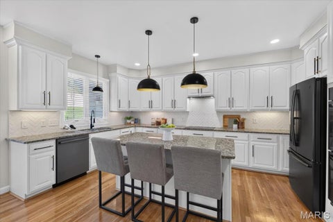 Tiny photo for 821 N Spoede Road, Creve Coeur, MO 63141 (MLS # 26060289)