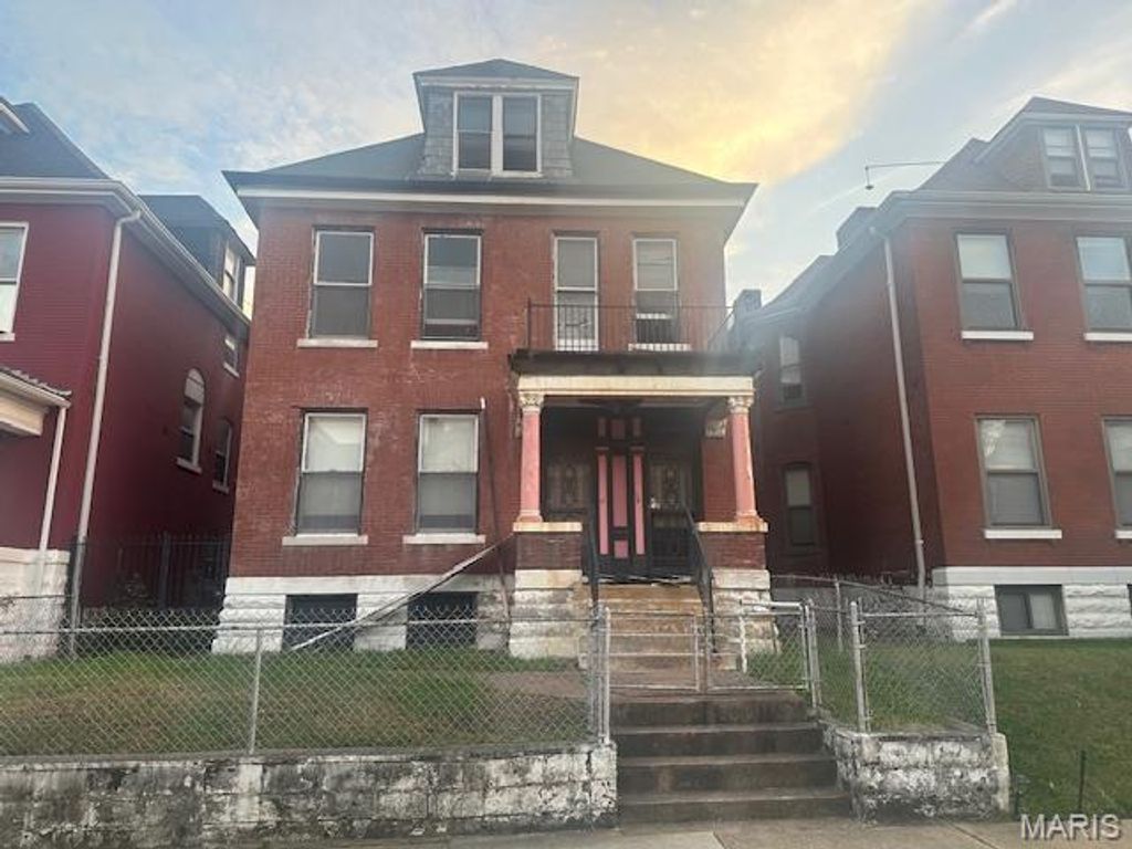 Photo of 3500 Greer Avenue, St Louis, MO 63107 (MLS # 25071357)