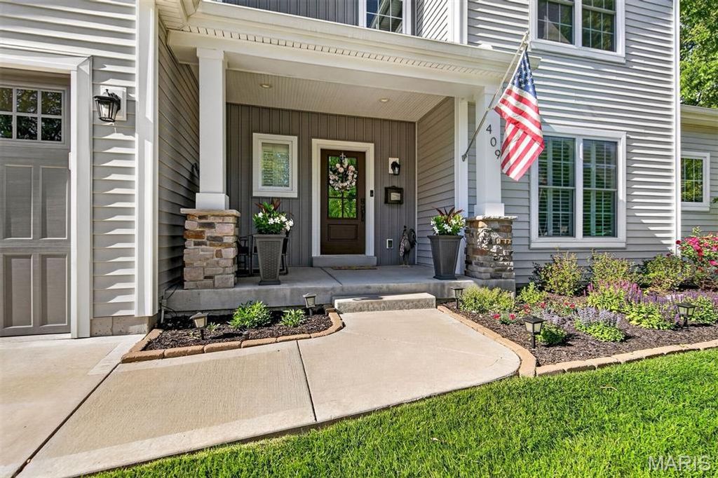 Photo of 409 Peeke Avenue, Kirkwood, MO 63122 (MLS # 26028463)